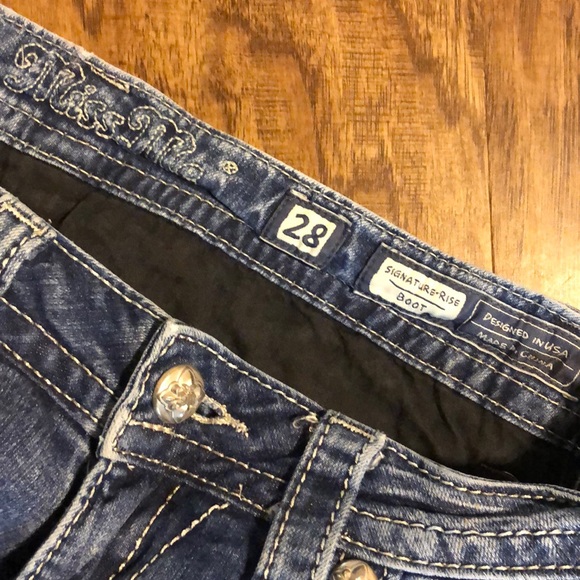Miss Me Jeans size 28 - Picture 3 of 6